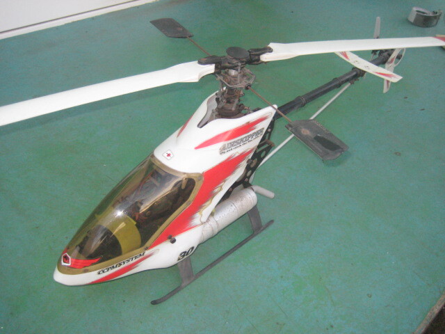 30クラスエンジンヘリ　AIRKIPPER　部品取り用　ジャンク_画像4