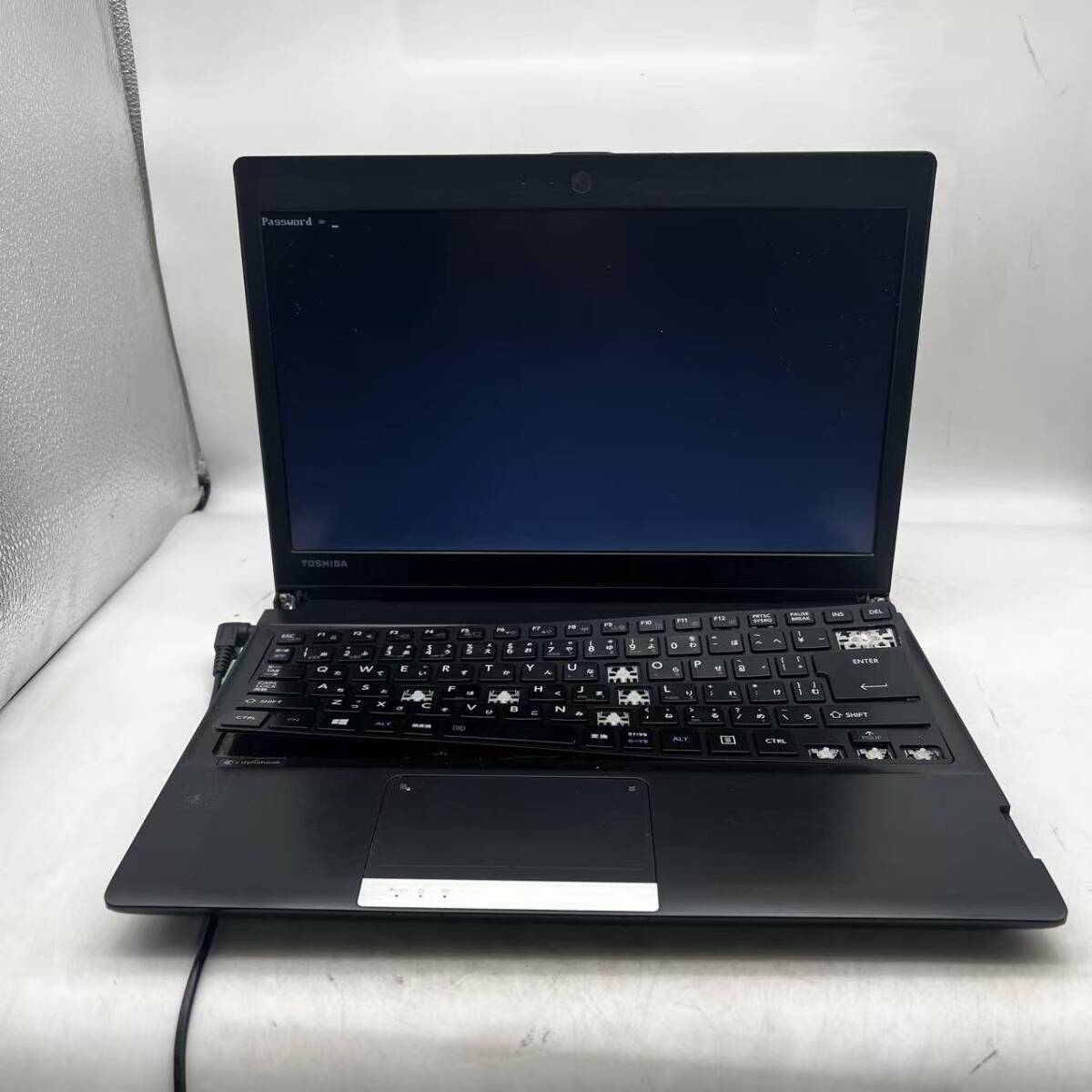 toshiba/R734/M/13.3インチ/_画像1