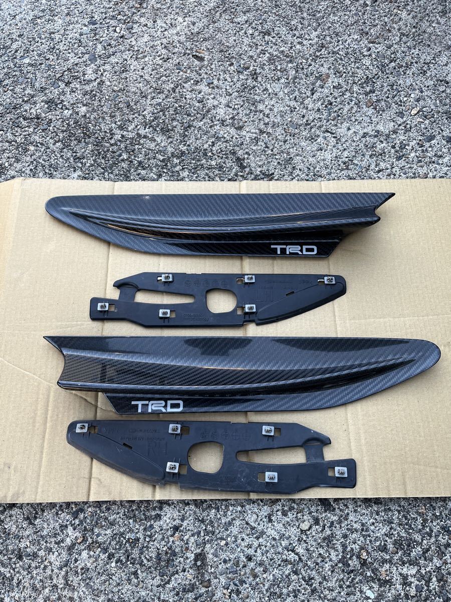 【希少】86 TRD フロントフェンダー エアロカーボンフィン トヨタ TOYOTA ZN6 ハチロク カーボン ドライカーボン 左右セット BRZ ZC6 純正_画像3