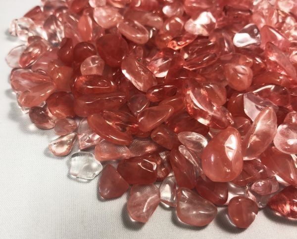 浄化 さざれ 高品質 風水 装飾 水タンク 500g 天然石 パワーストーン 3-6mm 赤水晶 レッドクリスタル Red crystal 人造石_画像3