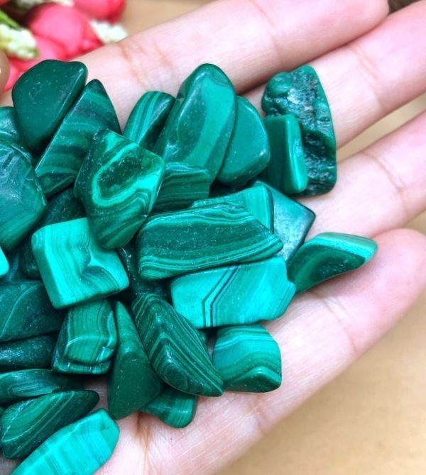 浄化 さざれ 高品質 風水 装飾 水タンク 100g 天然石 パワーストーン 7-9mm マラカイト 孔雀石 Malachite_画像2