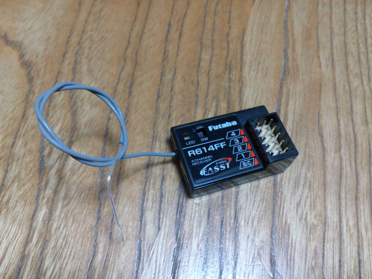 フタバ製R614FF 2.4G受信機美品_画像1
