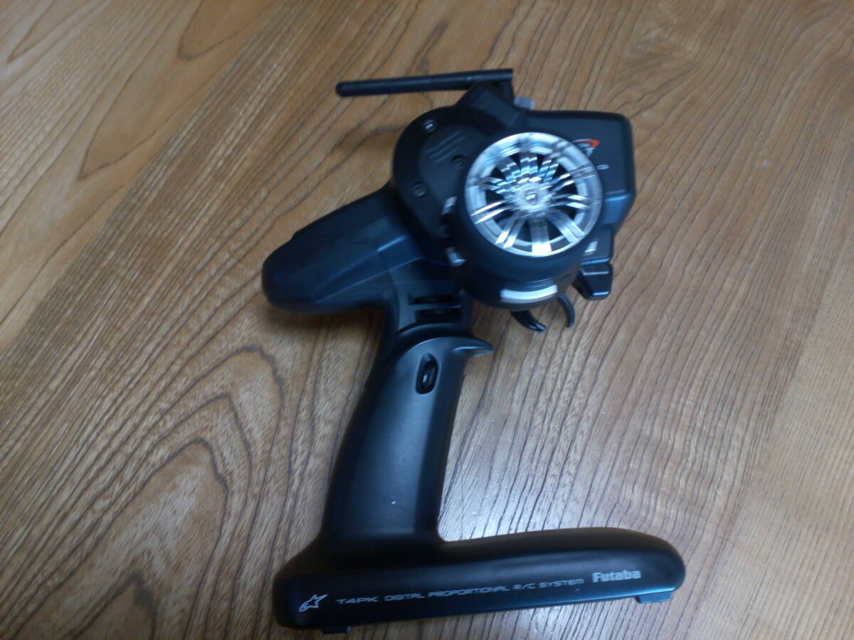 フタバ製4PK-2.4Gスーパープロポ美品+R614FF受信機美品+説明書、新品電池ボックス、専用プロポケースセット_画像3