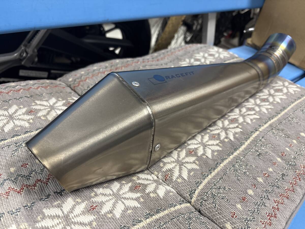 SUZUKI GSX R1000 RACEFIT サイレンサー 中古_画像2
