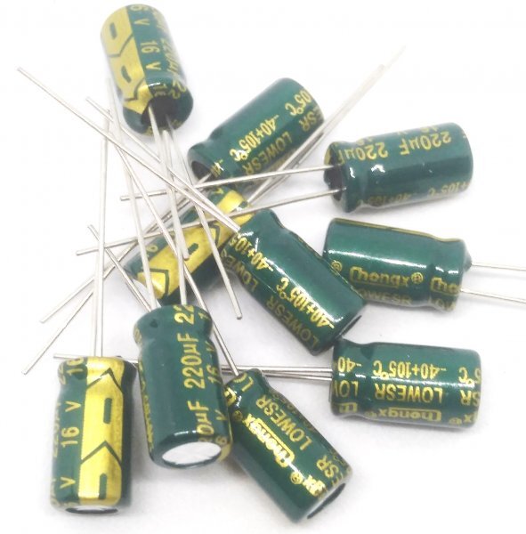 220uf 220μF 16V 105℃ 6×12解コンデンサー　10個組１セット_画像1