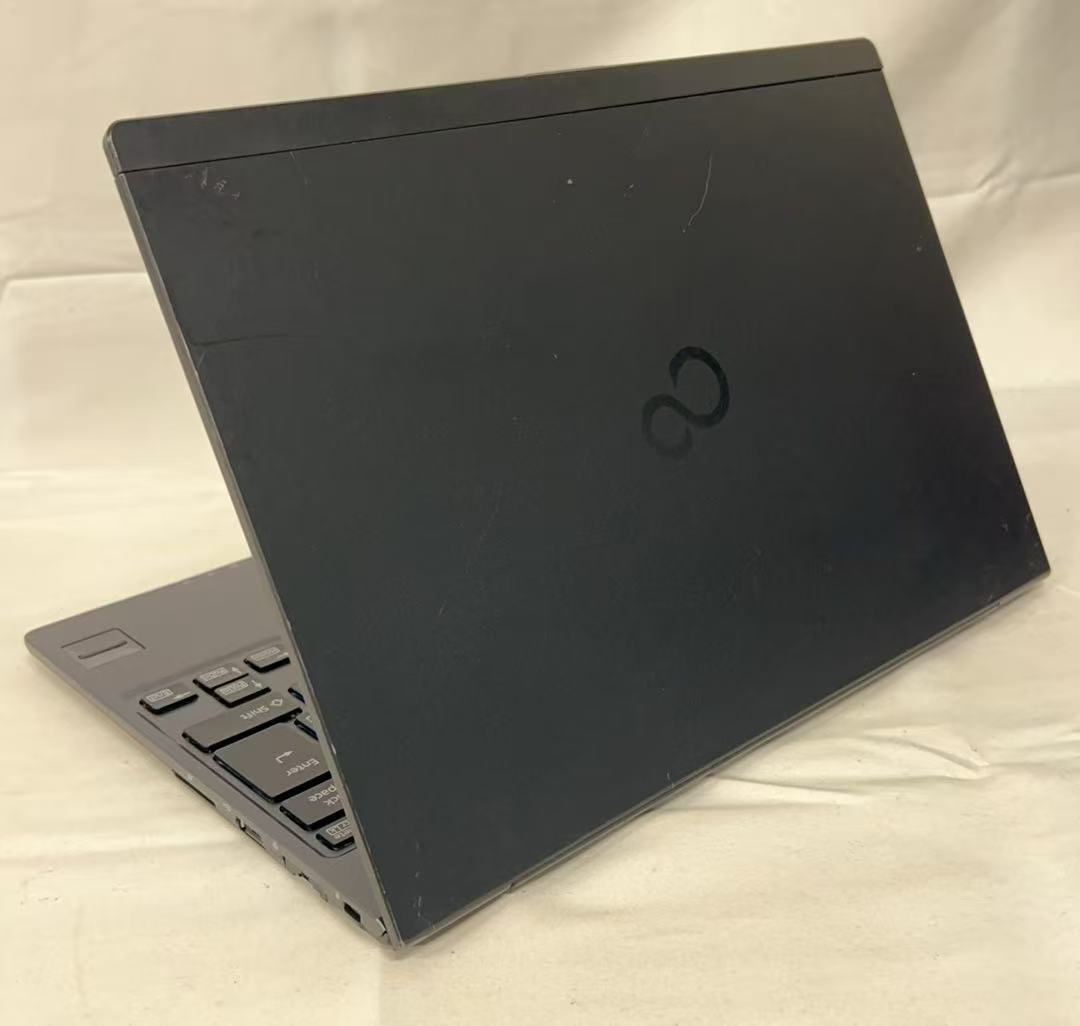 中古ノートパソコン★Windows10★FUJITSU Core i5-7200U/@2.70/8GB/M.2 128GB/13インチ以上★_画像2