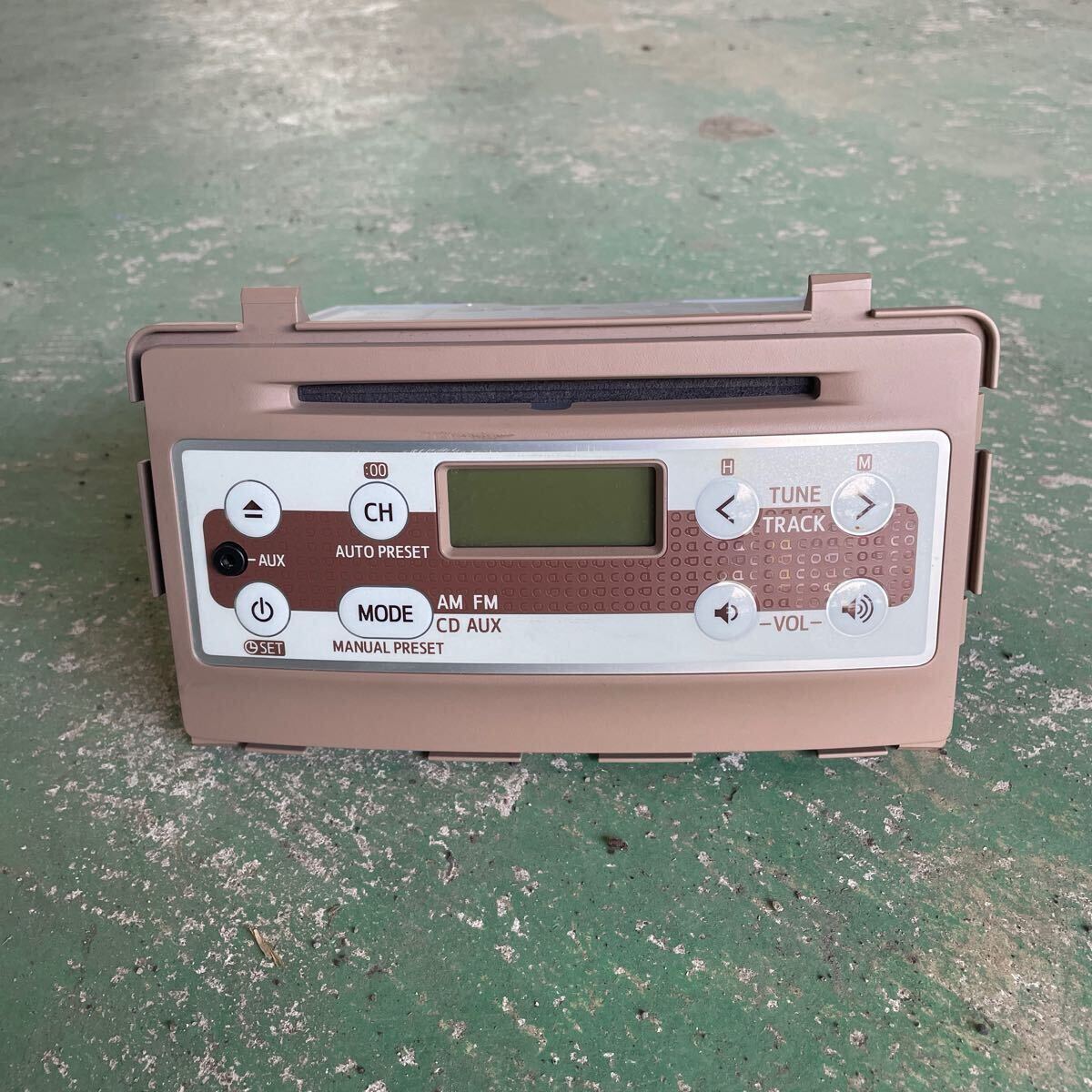 ダイハツ ココア 純正オーディオ 動作品_画像1