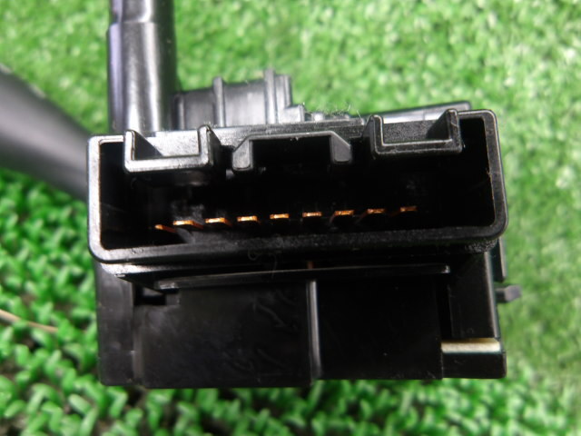 3FV4135 BDE6)) スズキ スプラッシュ XB32S 1型 1.2L 純正 間欠ワイパースイッチレバー_画像3