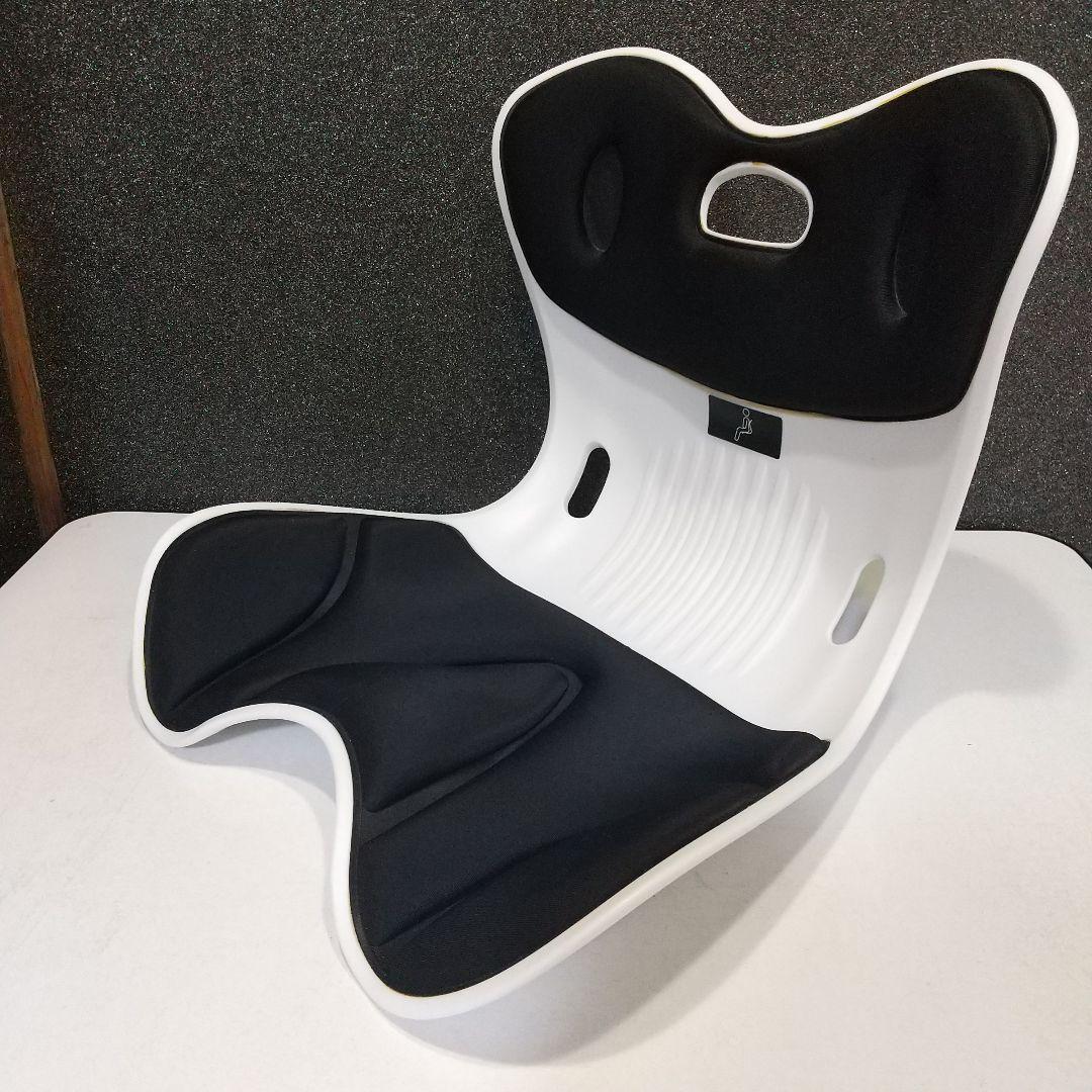 姿勢矯正 椅子 骨盤サポートチェア 腰痛 軽量 腰痛改善 黒 ブラック 座椅子_画像1