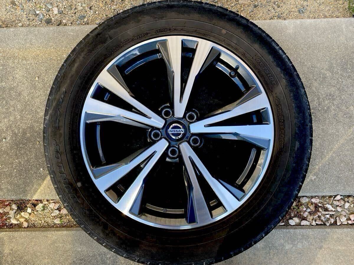 日産 エクストレイル T32 後期 純正　アルミホイール　タイヤ付　18インチ 7J+45 PCD114.3 5H 1本　225/60R18 中古品 _画像1
