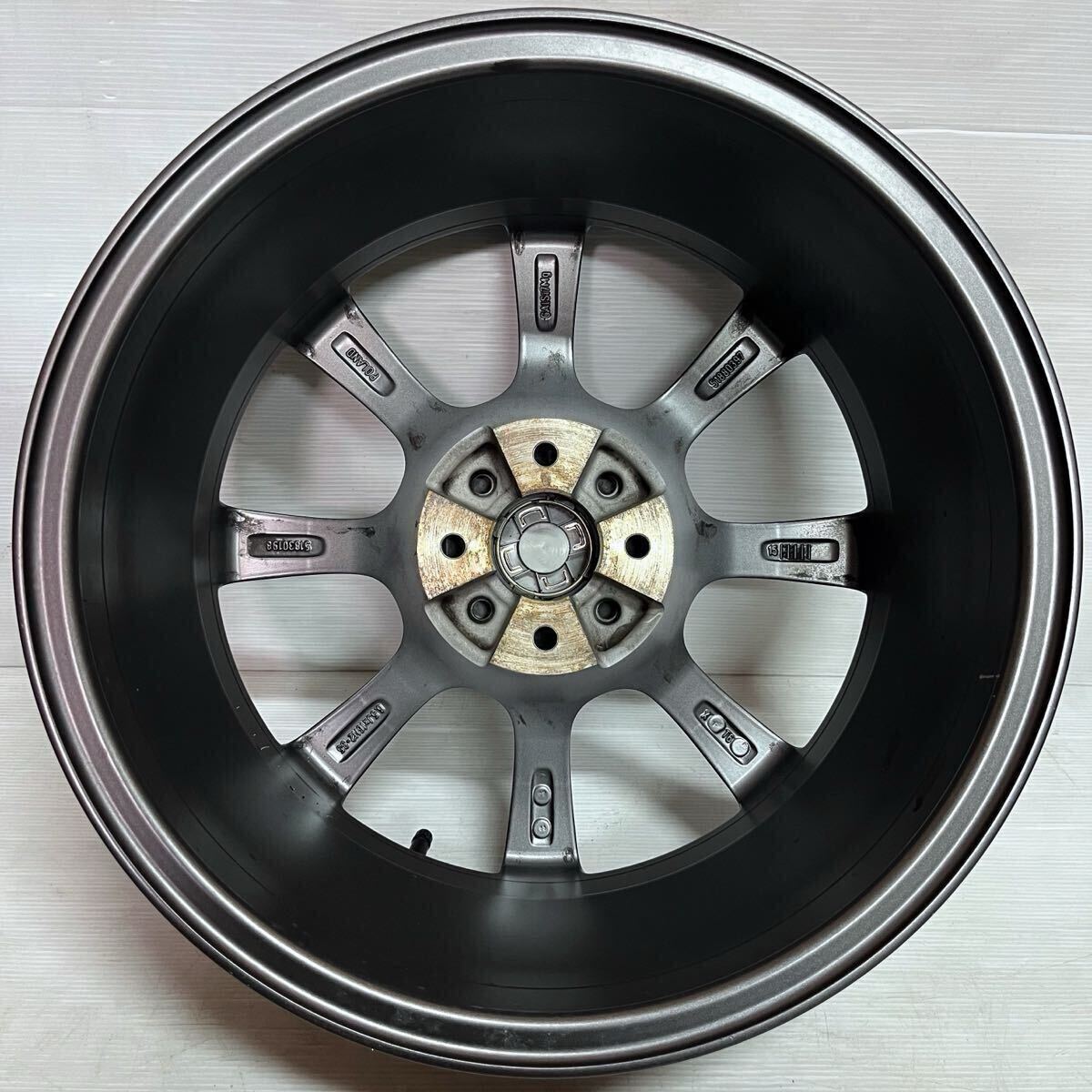 美品!センターキャップ付★アバルト 595 純正 8スポーク★PCD98 6.5J+35★ABARTH FIAT フィアット 500 500C 500S チンクエチェント プント_画像6