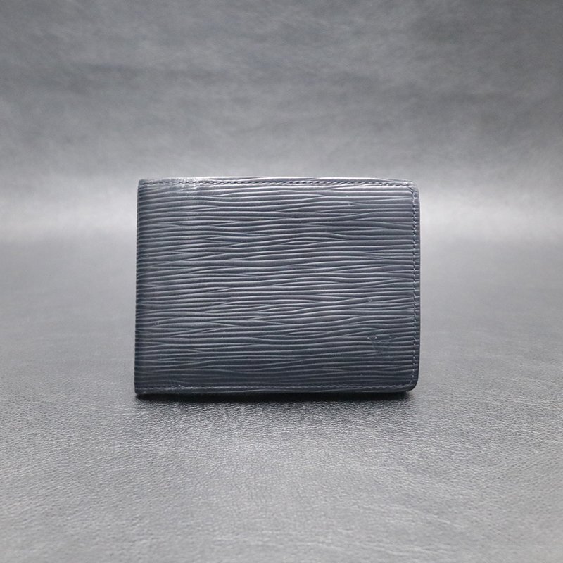 ★【中古】 ルイヴィトン M61825 ポルトフォイユ ミュルティプル 【LOUIS VUITTON】 エピ ブルーマリーヌ 2つ折り財布 札入れ_画像1