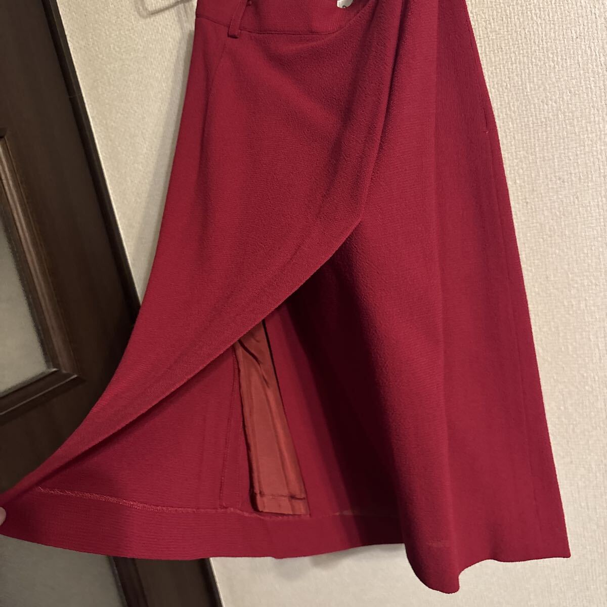MOGA BIGI セットアップ(スカーととブラウス) レッド　7サイズ(S) 100% 毛 ストレチ_画像8