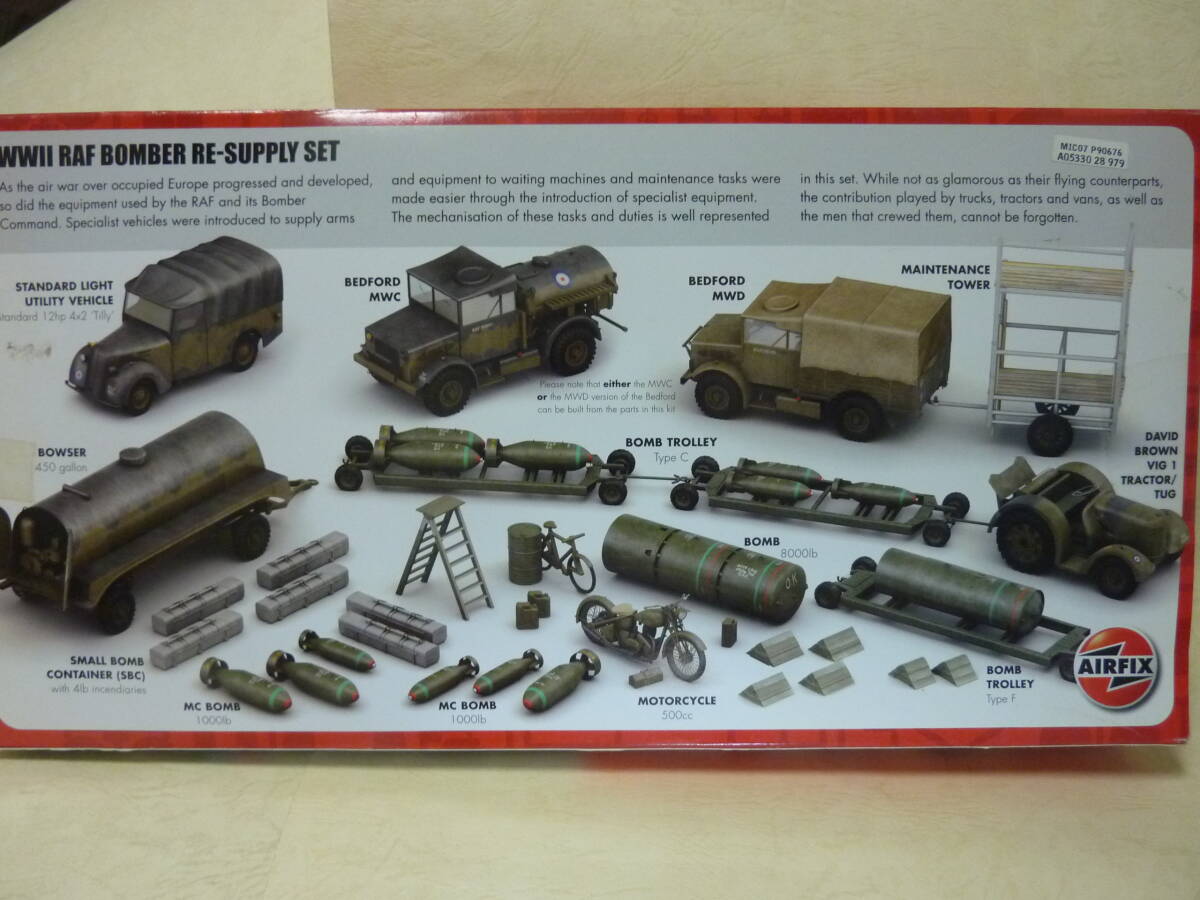1/72イギリス空軍 爆撃機補給車両セット■ベドフォード給油車/トラック/牽引トラクター/バイク/トローリーRAF ROMBER RE-SUPPLY SET AIRFIX_画像1