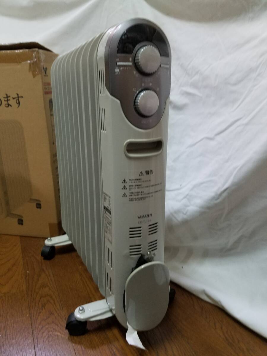 【家電】 YAMAZEN 山善　オイルヒーター　DO-TL124(W)　2016年製　箱付き　動作確認済み_画像2