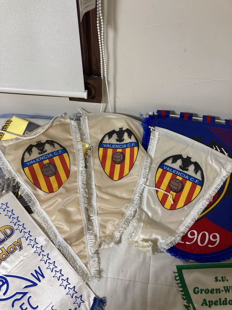 海外サッカークラブ ペナント・フラッグ まとめ売り10枚以上 Valencia CF バルセロナなど 希少／コレクション_画像2