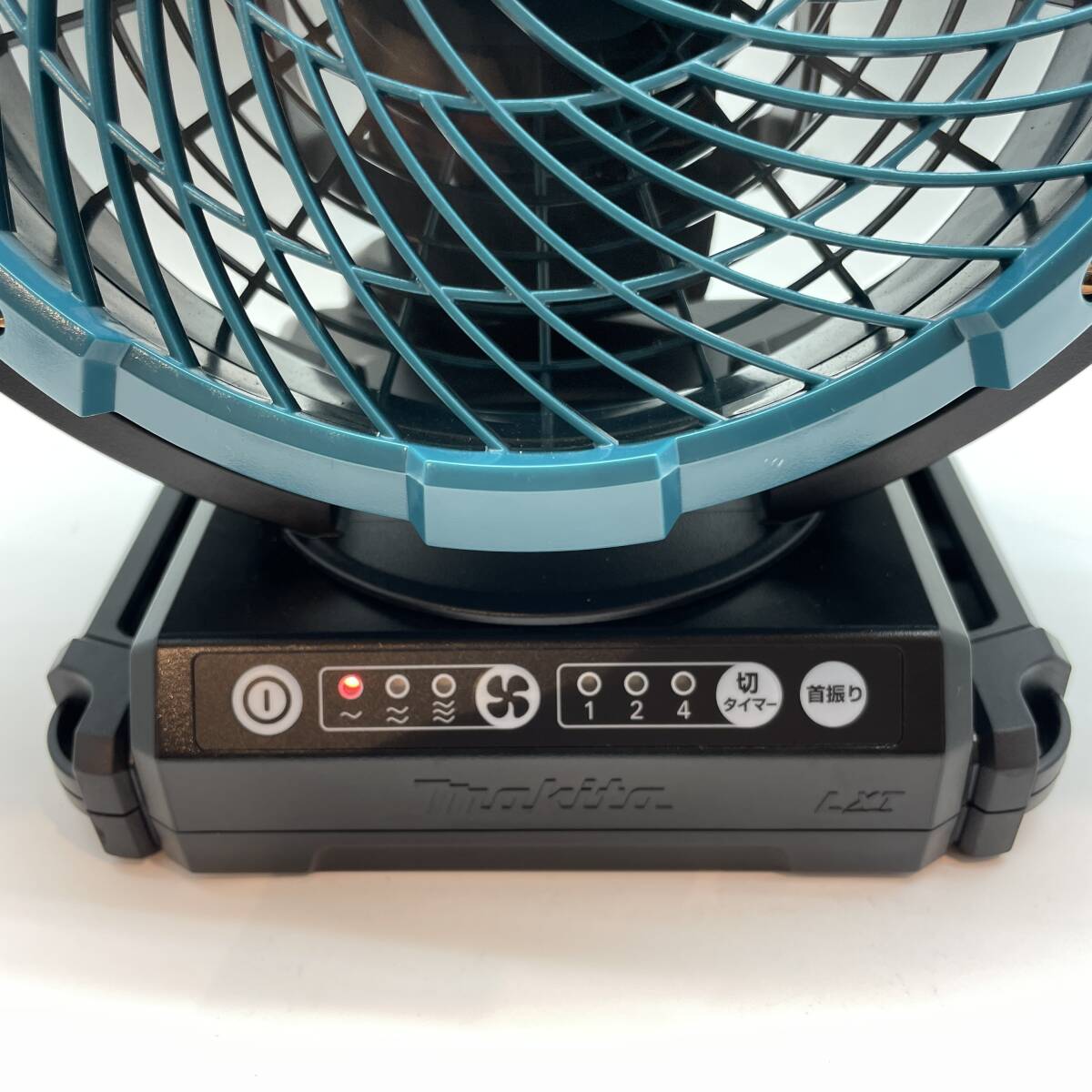 tu104 makita 充電式ファン CF102D バッテリー BL1430B ※中古_画像4
