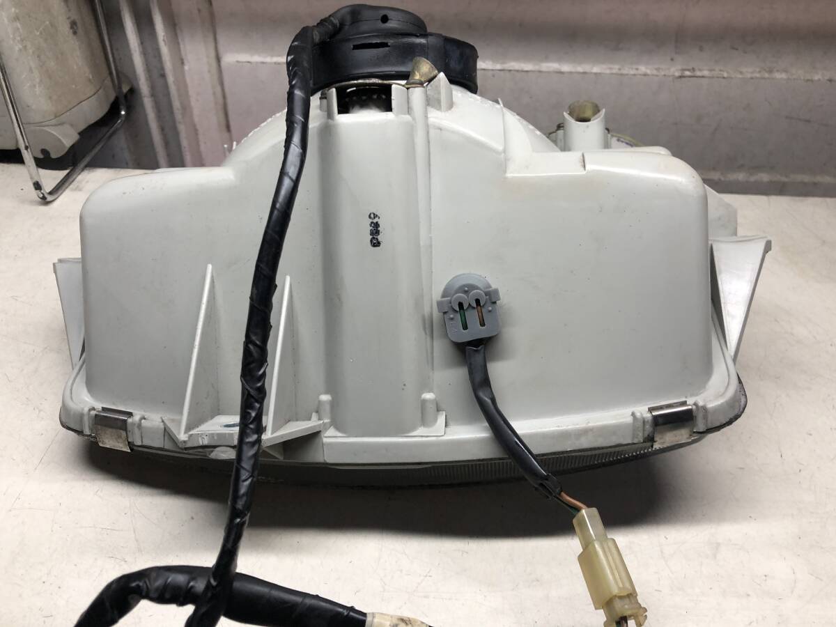 FF) CN250(欧州フュージョン )( HELIX) 純正ポジション付きヘッドライト、サブハーネス付き、 希少_画像8