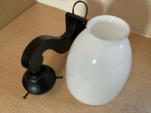 即決【昭和レトロ百貨店】乳白ガラス電笠付きブラケット照明 壁灯 リフォーム 古民家 カフェ シェード_画像6