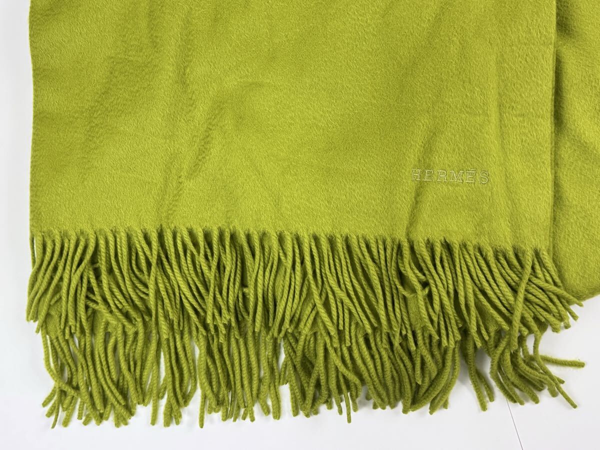 AZ-376 美品 HERMES カシミヤ 超大判 グリーン 緑 ブランケット 毛布 ひざ掛け エルメス ショール ストール 200×150cm _画像2