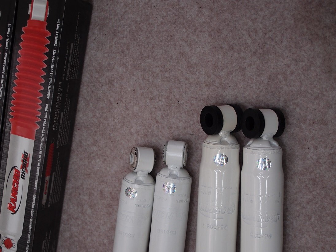 送料無料 ハイエース200系 ローダウンショック ランチョ_画像4