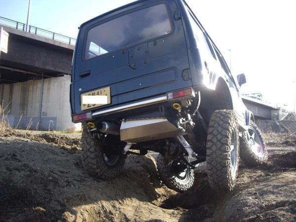 送料無料ジムニーJA11 ランチョ9000 _画像9