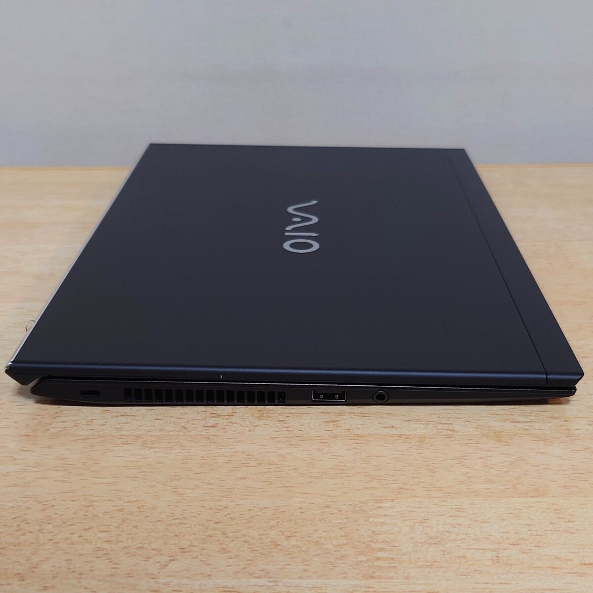 【ほぼ未使用】VAIO Pro PK 第11世代i5 16GBメモリ 顔認証 バックライト付きキーボード 日本製_画像8