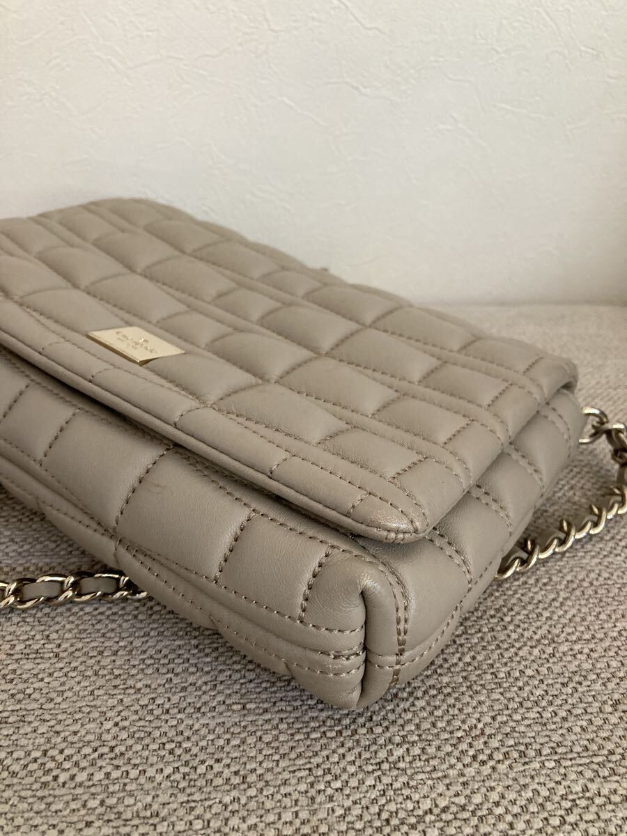 未使用　Kate spade ショルダーバッグ　ベージュ　ブランド_画像4