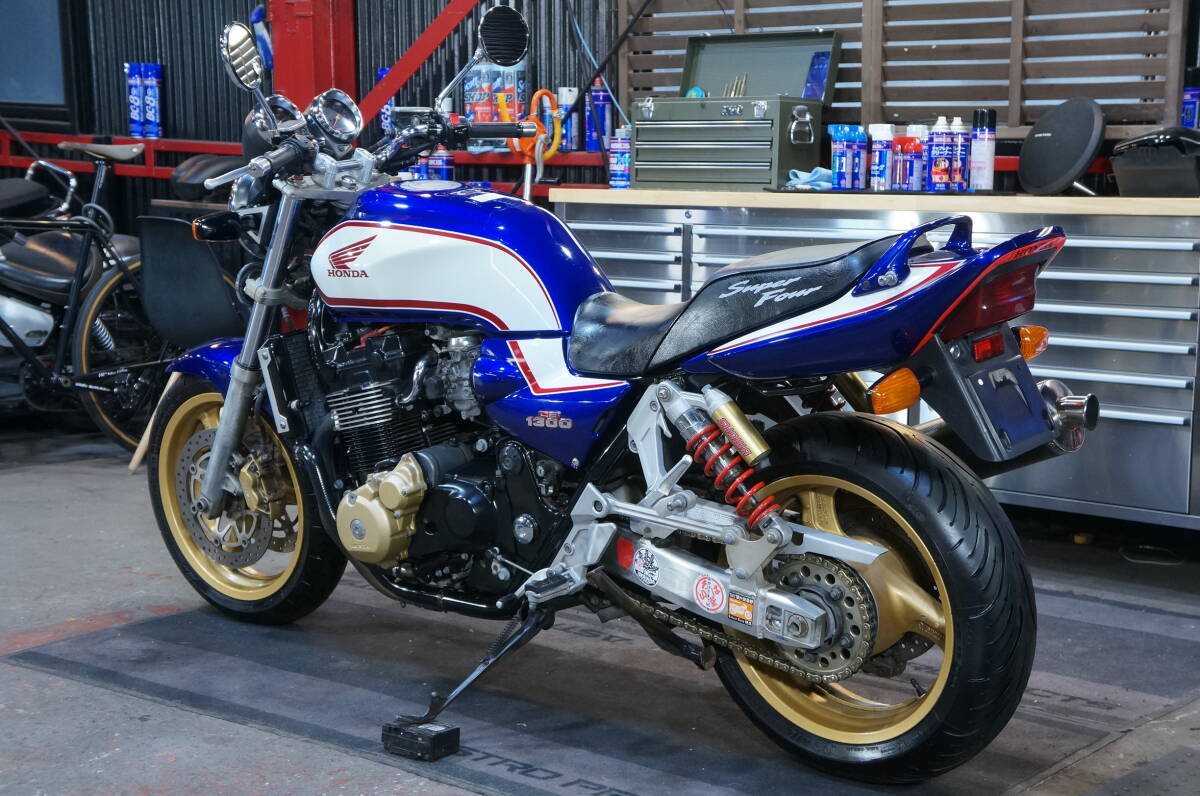 ◆◇配送のみ!! 車検R8年10月!! 限定、SPECIAL SC40 10th記念特別仕様 CB 1300SF　ゼファー XJR CB1100 等!! 現状コーナー 埼玉～全国配送_画像6