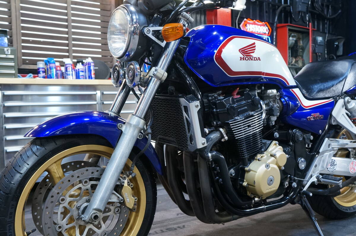 ◆◇配送のみ!! 車検R8年10月!! 限定、SPECIAL SC40 10th記念特別仕様 CB 1300SF　ゼファー XJR CB1100 等!! 現状コーナー 埼玉～全国配送_画像10