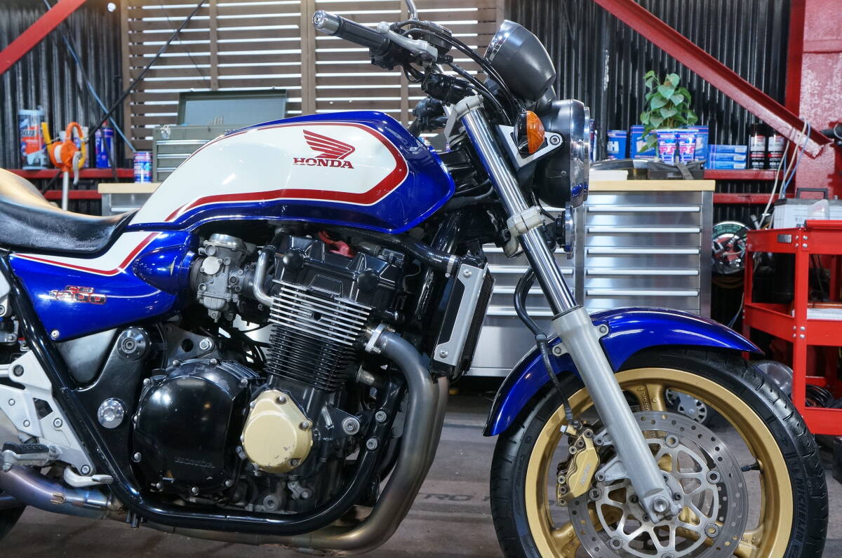 ◆◇配送のみ!! 車検R8年10月!! 限定、SPECIAL SC40 10th記念特別仕様 CB 1300SF　ゼファー XJR CB1100 等!! 現状コーナー 埼玉～全国配送_画像8
