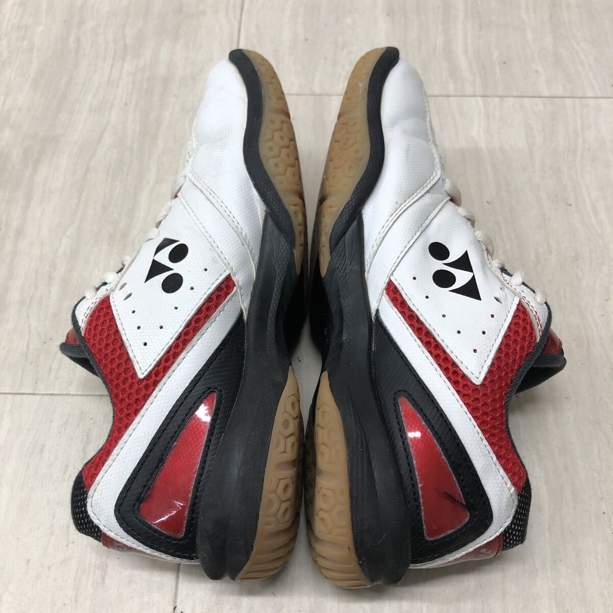 M333 FK-251029-668 YONEX ヨネックス ERGOSHAPE バドミントンシューズ 室内シューズ ホワイト系 レッド レディース 24.5cm_画像6