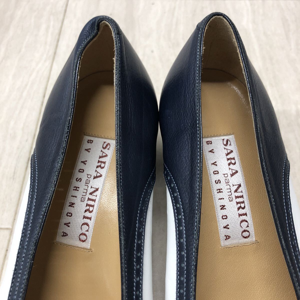 M340 FN-251114-826 GINZA yoshinoya 銀座 ヨシノヤ レザーパンプス ツートンカラー ネイビー ホワイト レディース 23.5cm_画像8