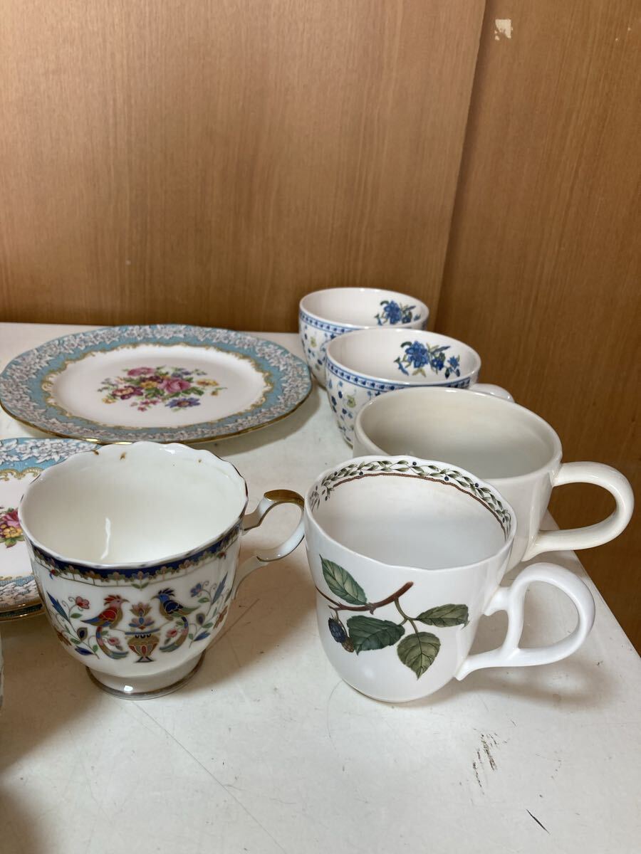 洋食器 ウェッジウッド ROYAL 食器 プレート カップ ソーサー お皿 まとめて　コレクション　保管品　_画像4