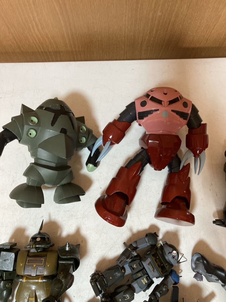 戦闘メカ ザブングル プラモデル　シャア　 完成品 パーツ取り 機動戦士ガンダム ガンダム　ジャンク　コレクション　玩具　当時物_画像2