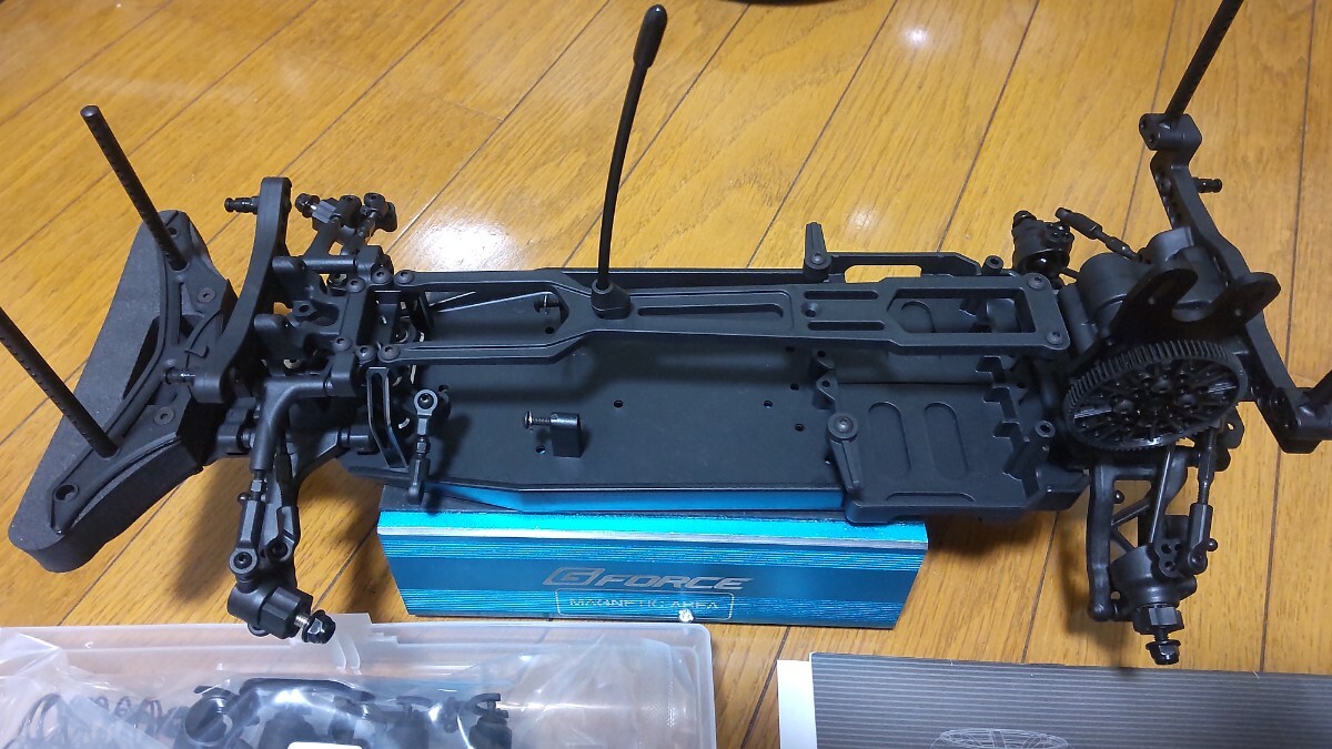 ヨコモ RD2.0 ルーキードリフト 未走行 数点オプション タイヤ付き_画像2