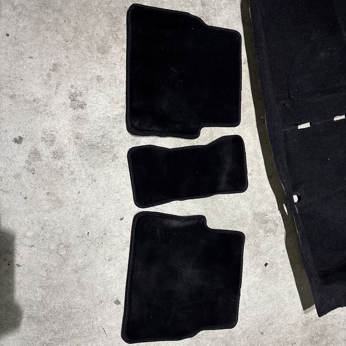 スバル　インプレッサGDB フロアカーペット_画像2