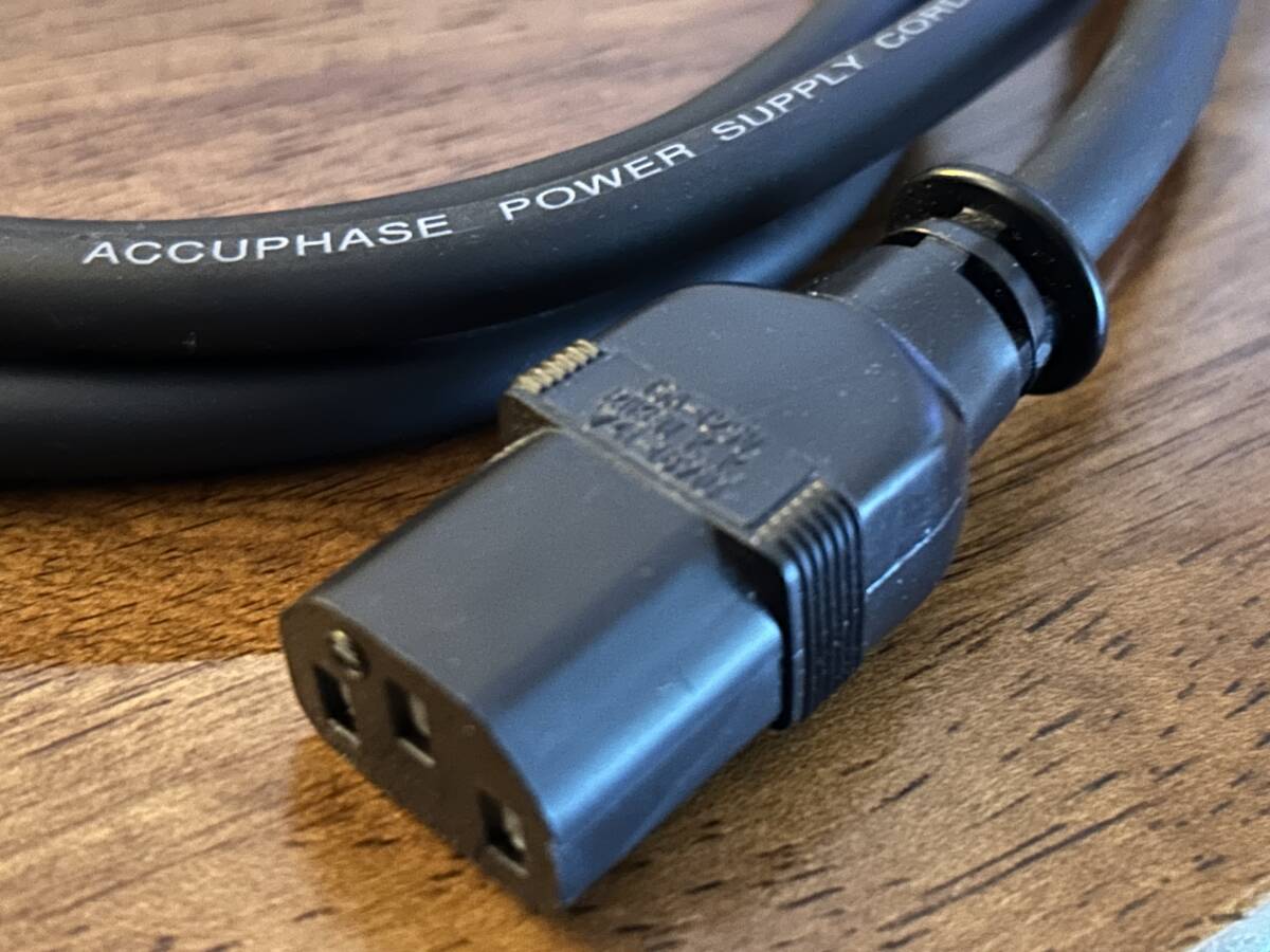 アキュフェーズ純正電源コード Accuphase Power Supply Cord 12-1800_画像3