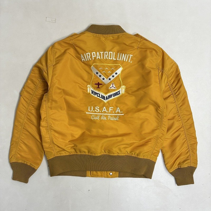 ◆ KaraKu VIP CLUB ブルゾン タグ付き U.S.AIRFORCE パッチ付き フライトジャケット MA-1 古着 ナイロン イエロー サイズL メンズ 0.68kg_画像2
