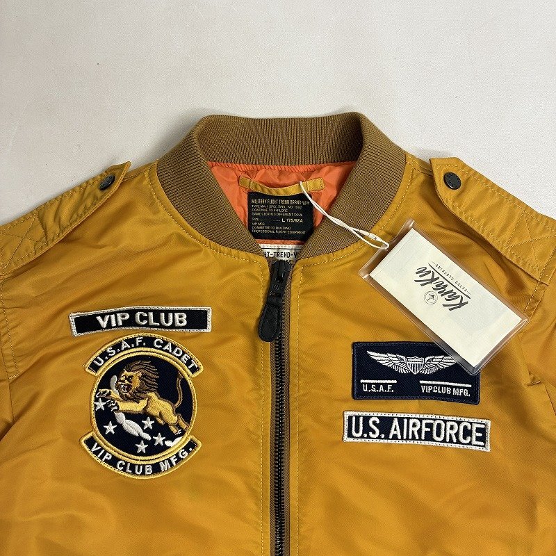 ◆ KaraKu VIP CLUB ブルゾン タグ付き U.S.AIRFORCE パッチ付き フライトジャケット MA-1 古着 ナイロン イエロー サイズL メンズ 0.68kg_画像3