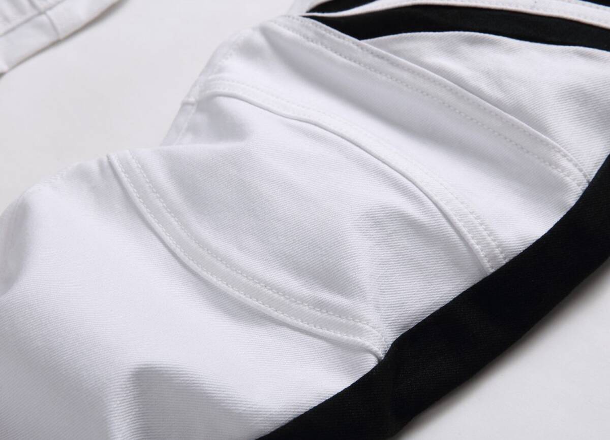 ☆新品未使用☆白に黒ライン34☆ゴルフの動きに特化したラウンドパンツ☆サイズ34インチ85〜87cm☆この時期にピッタリ☆_画像9