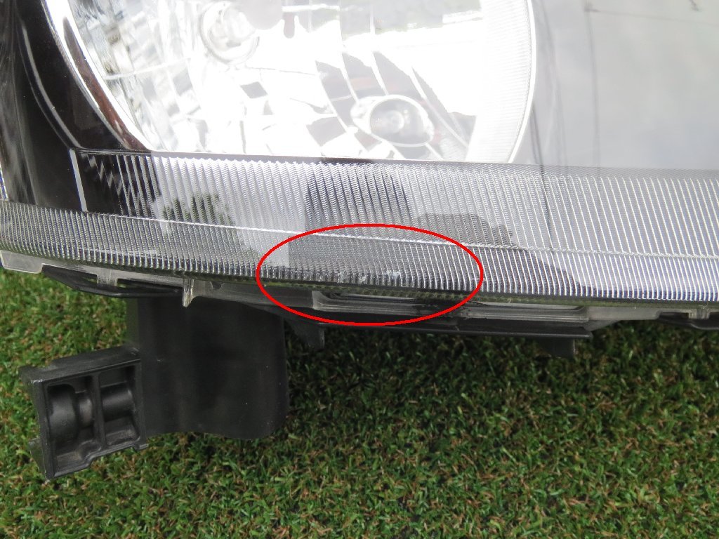 HE139 ミライース LA300S 後期 純正 右 ヘッドライト KOITO 100-51090 下部に極小キズあり 81110-B2721_画像6