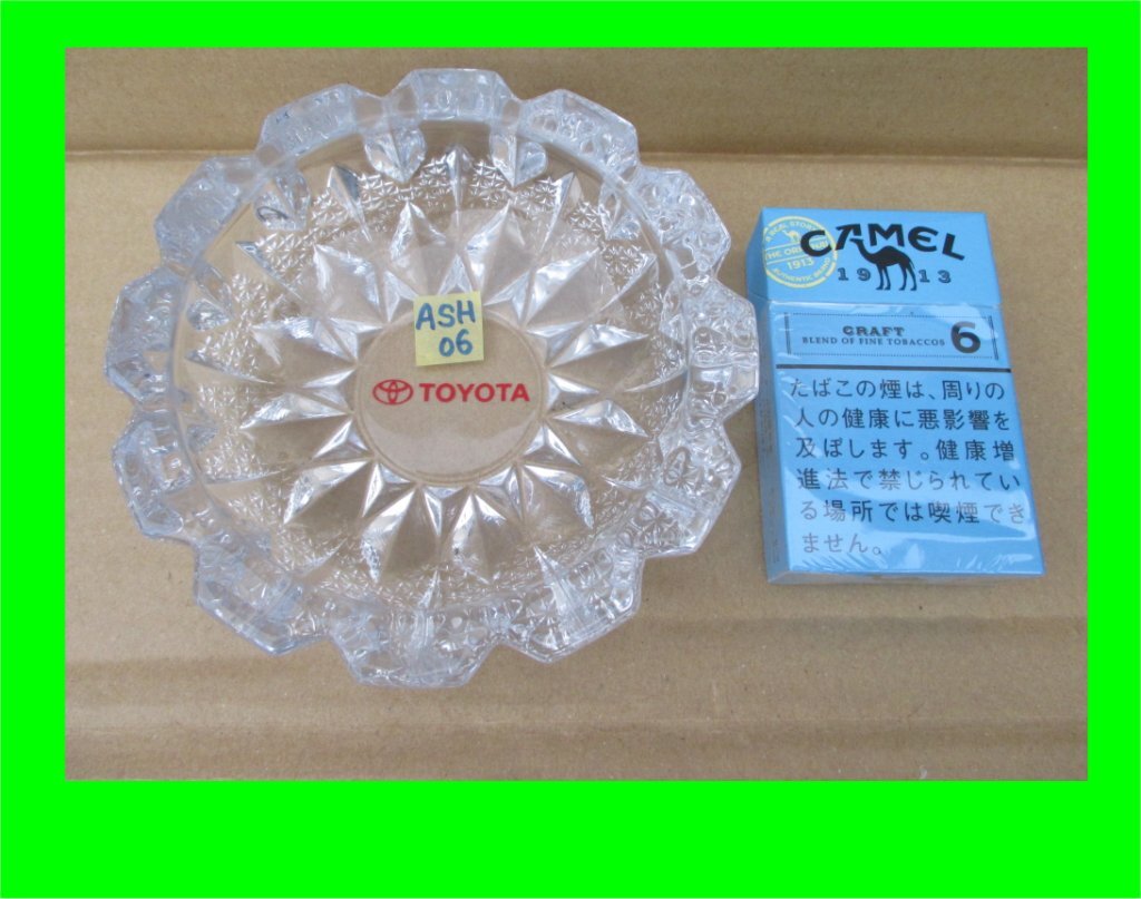 Ash06 ★送料無料！ TOYOTA ガラス製 灰皿 丸型 used カリーナ クラウン ソアラ 実店舗で使用の品 トヨタ _画像1