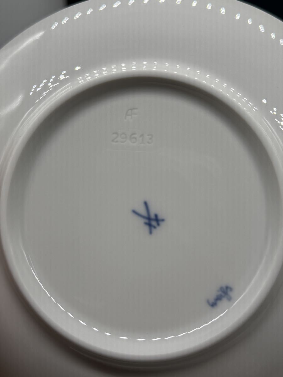 No.142【極美品・箱付】Meissen マイセン Wei Relief ホワイトレリーフ カップ&ソーサー 6客セット 廃盤 希少 人気シリーズ 波の戯れ_画像7