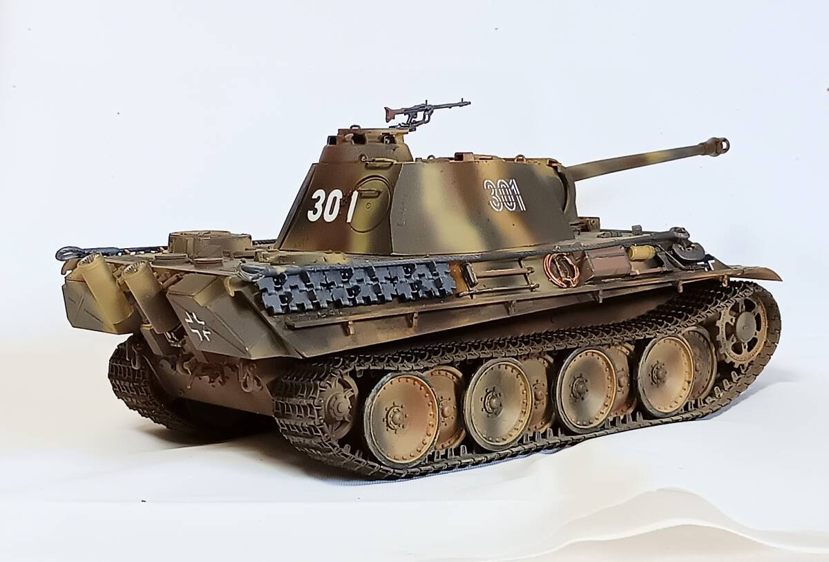 製作完成品■田宮　1/35 ドイツ　パンサーＧ・後期型　三色迷彩_画像4