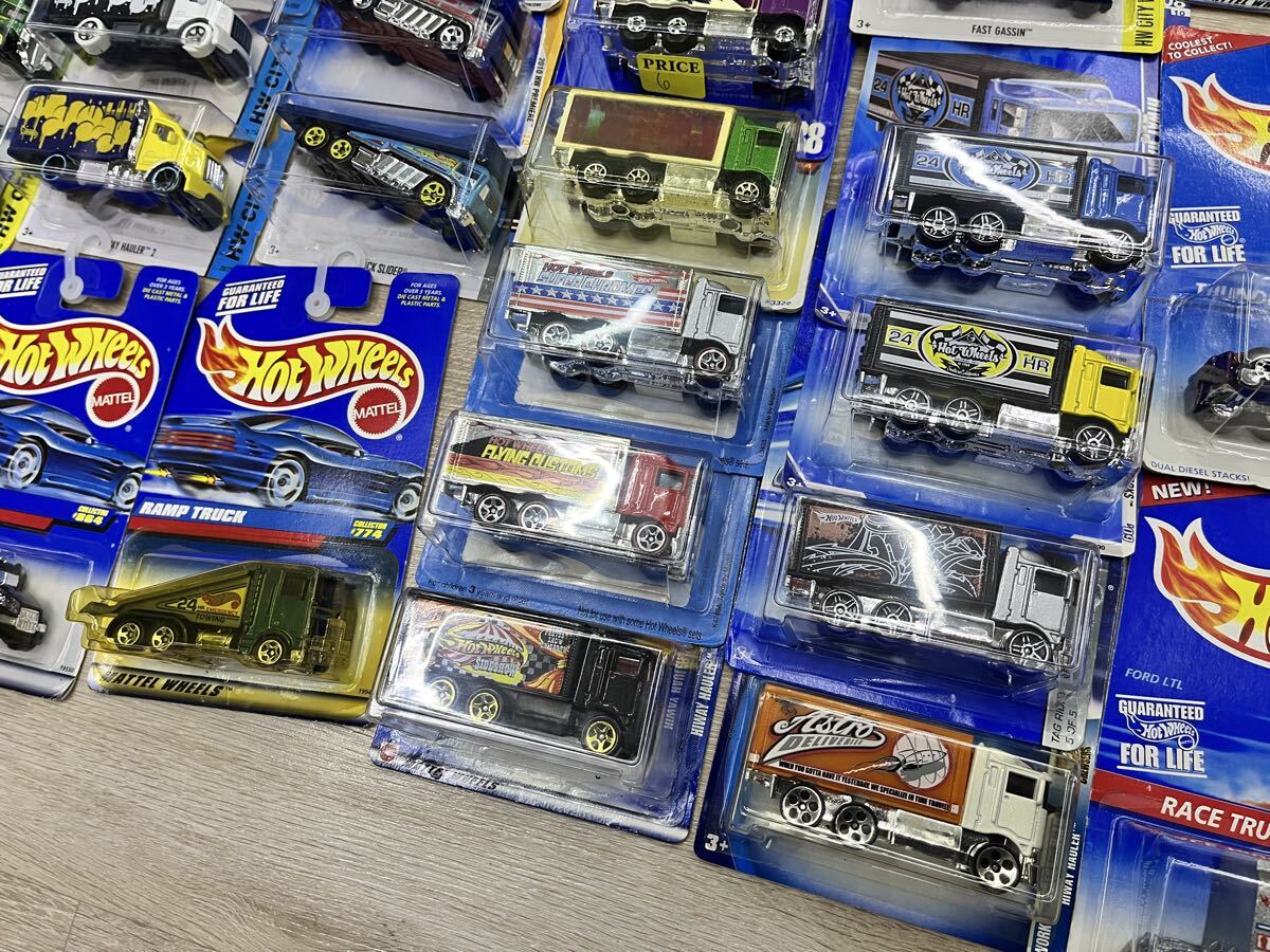 【改装処分】⑥ホットウィール 台 サンダーローラー ハイウェイハウラー ケンワース Hot Wheels 大型トラック_画像4