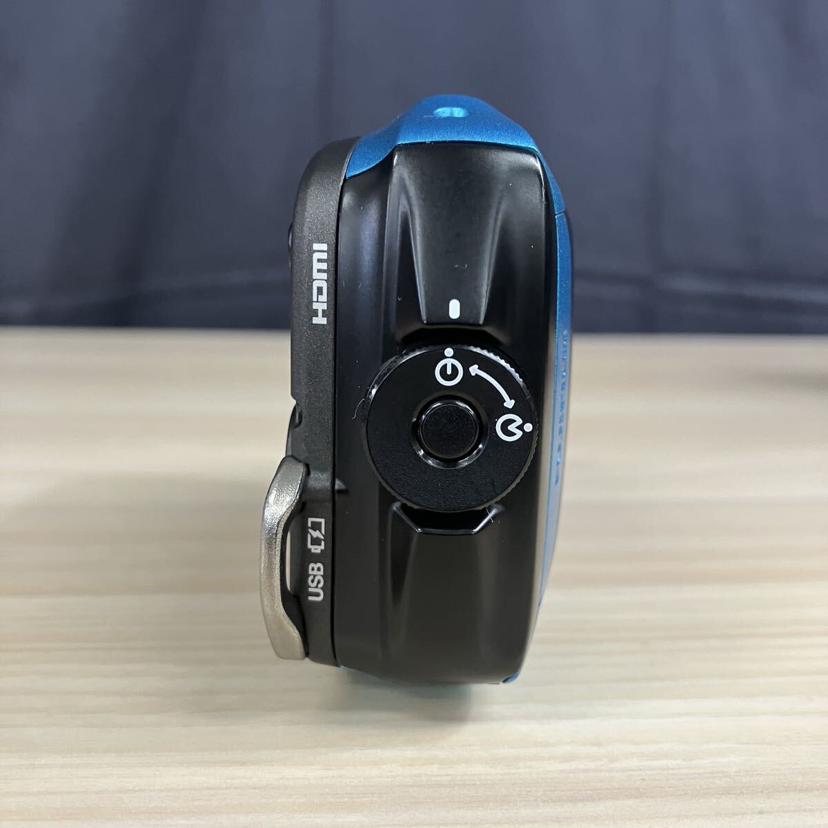 □【売り切り】FUJIFILM 富士フィルム FinePix ファインピクス XP140 コンパクトデジタルカメラ 5×WIDE 耐衝撃 防水 4K 動作確認済み_画像5