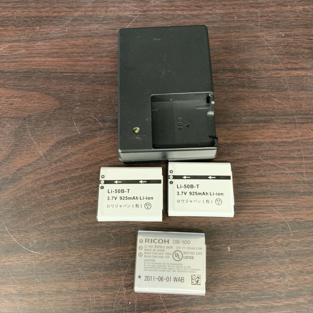 ●【売り切り】RICOH リコー コンパクトデジタルカメラ CX6 ブラック10.7× f=4.9-52.5mm 1:3.5-5.6 バッテリー３点付属 動作確認済み_画像9