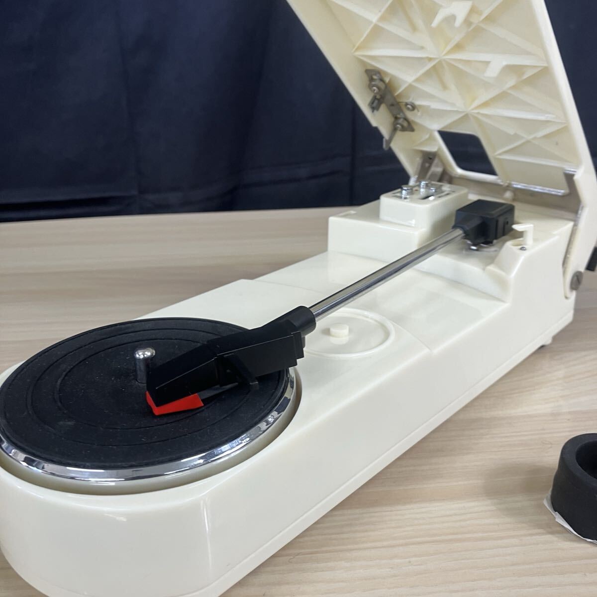 ●【売り切り】CROSLEY クロスレイ ポータブルレコードプレーヤー CR6002A オーディオ機器 音出し確認済み_画像8