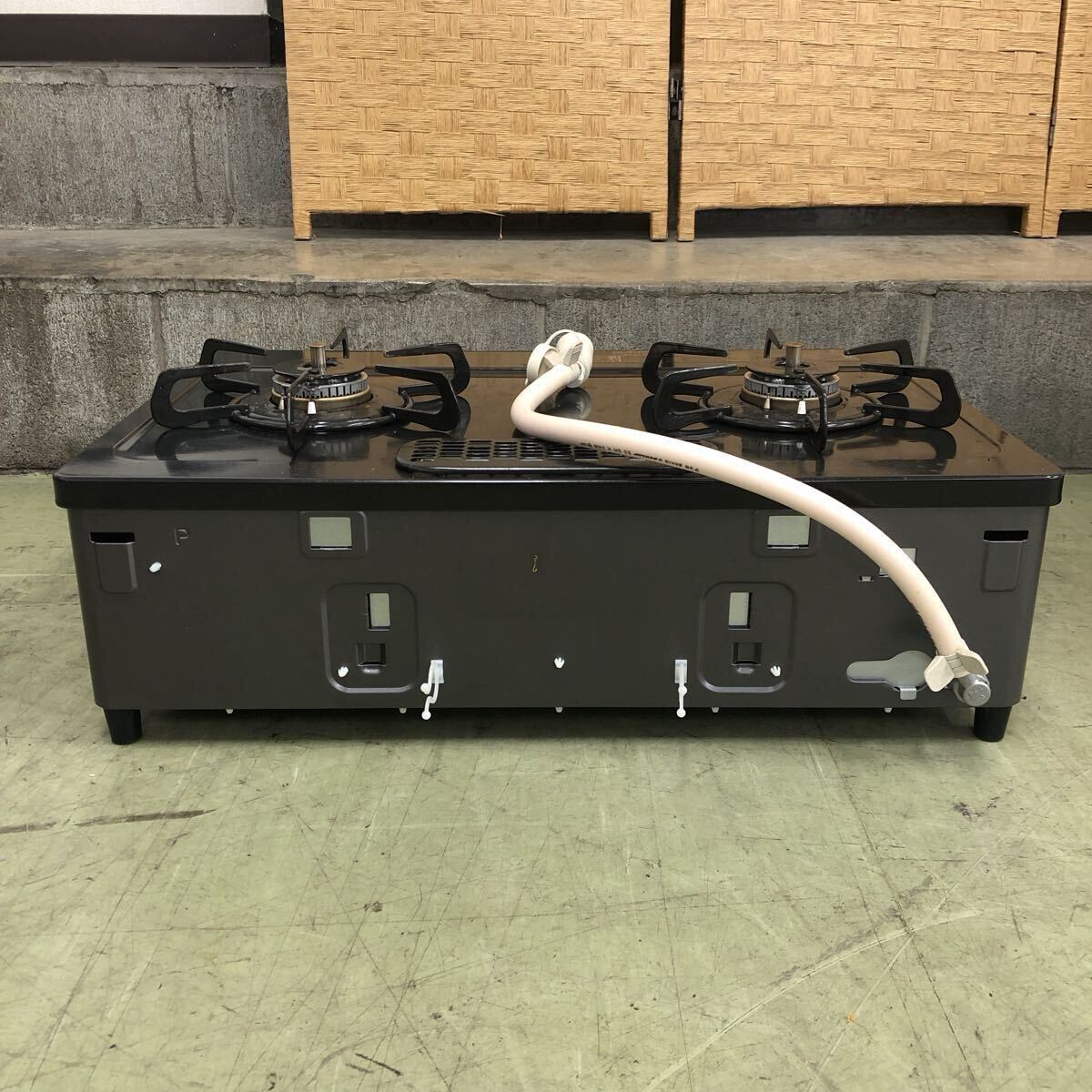 ●【売り切り】 2024年製！Paloma パロマ ガステーブルコンロ IC-S89K-L 都市ガス用 単1形乾電池 キッチン家電 ブラック 簡易動作確認済み_画像4